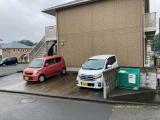 スプルース．シャンブル駐車場